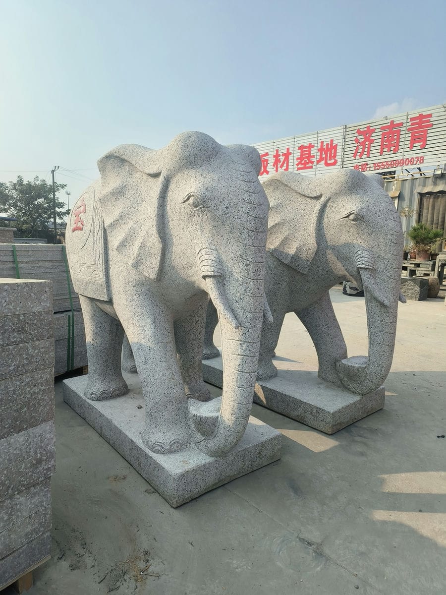 五蓮紅雕刻
